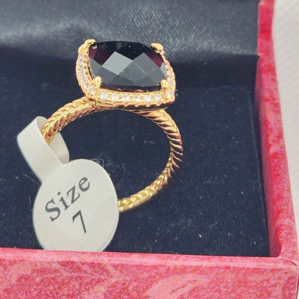 Brand New Peermont Jewelry 18k Gold Plated w/  Black Gemstone Ring